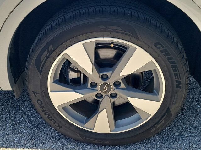 2023 Audi Q5 40 Premium