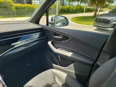 2023 Audi Q7 45 Premium
