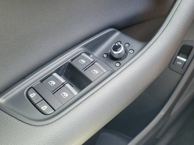 2023 Audi Q7 45 Premium
