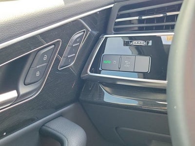 2023 Audi Q7 45 Premium