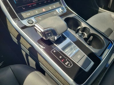 2023 Audi Q7 45 Premium