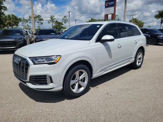 2023 Audi Q7 45 Premium