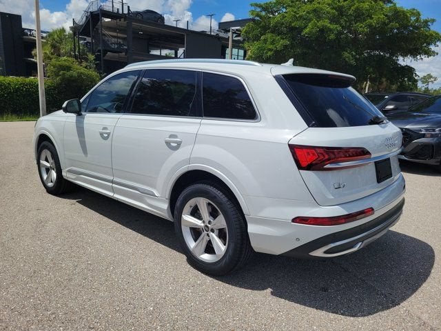 2023 Audi Q7 45 Premium