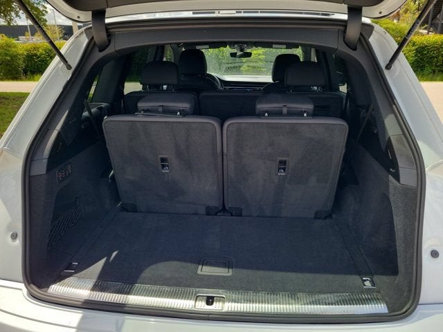 2023 Audi Q7 45 Premium