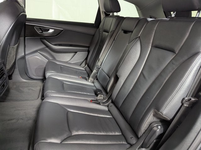 2022 Audi Q7 Premium 45 TFSI quattro