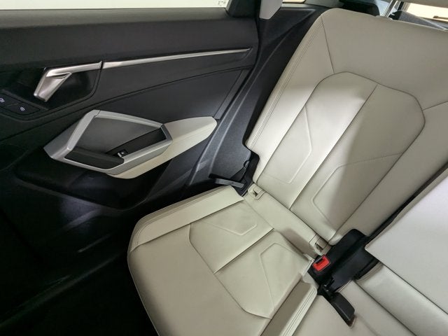 2024 Audi Q3 Premium 40 TFSI quattro