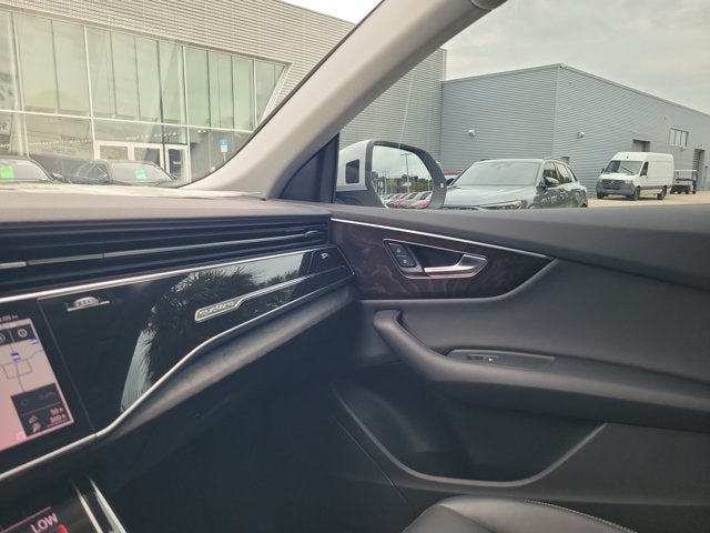 2023 Audi Q8 55 Premium