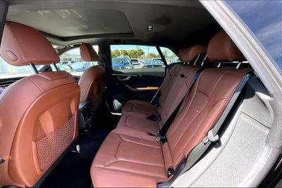 2023 Audi Q8 55 Premium quattro