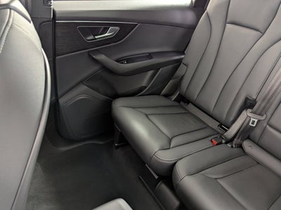 2025 Audi Q7 Premium 55 TFSI quattro