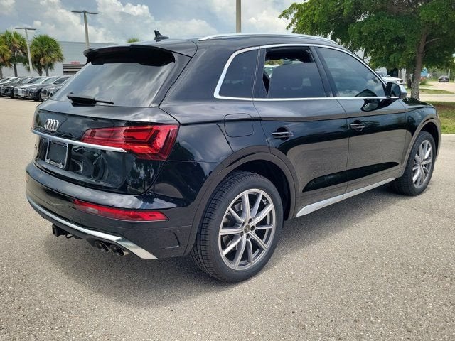 2022 Audi SQ5 Premium Plus