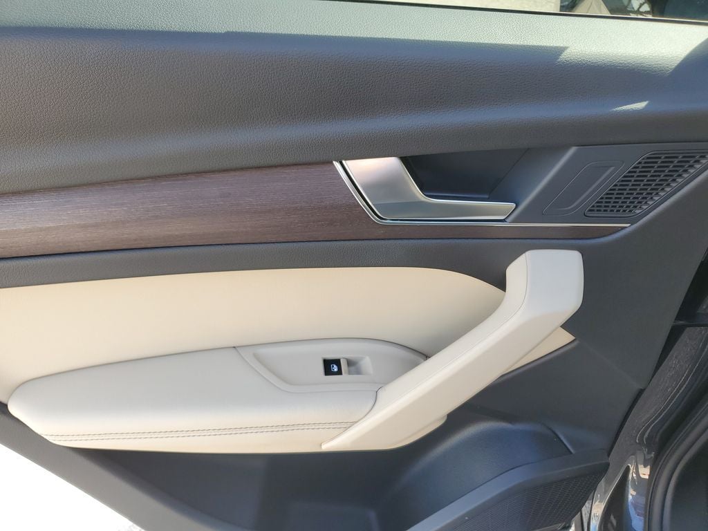 2021 Audi Q5 45 Premium Plus quattro