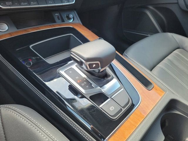 2023 Audi Q5 40 Premium Plus