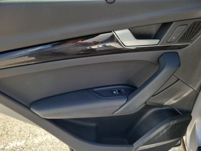 2019 Audi Q5 2.0T Premium Plus