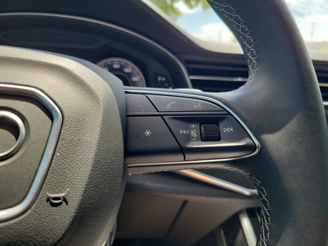 2025 Audi Q8 55 Premium Plus