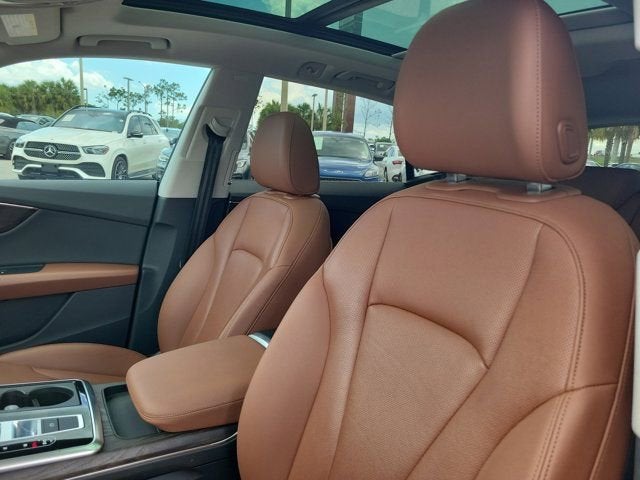 2022 Audi Q8 55 Premium Plus