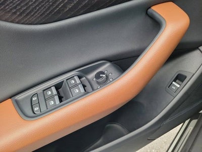 2022 Audi Q8 55 Premium Plus