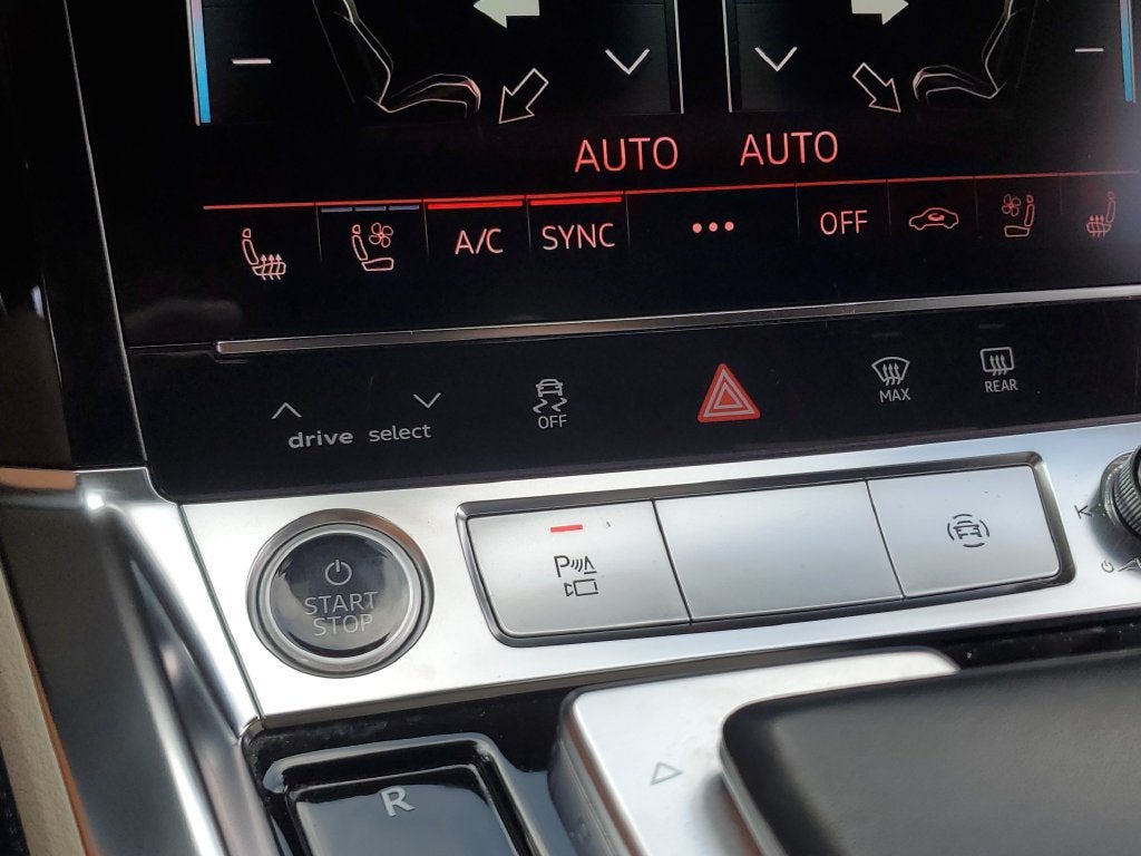 2024 Audi Q8 Sportback e-tron Premium Plus S line quattro
