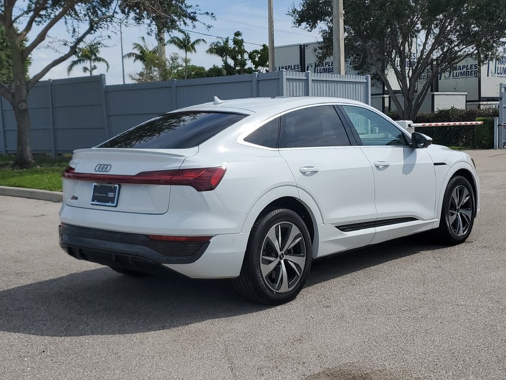 2024 Audi Q8 Sportback e-tron Premium Plus S line quattro