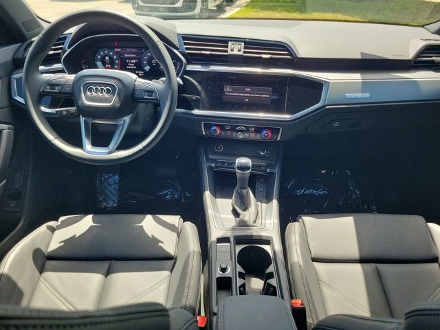 2025 Audi Q3 Premium