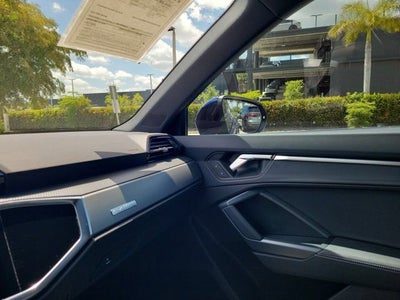 2025 Audi Q3 Premium