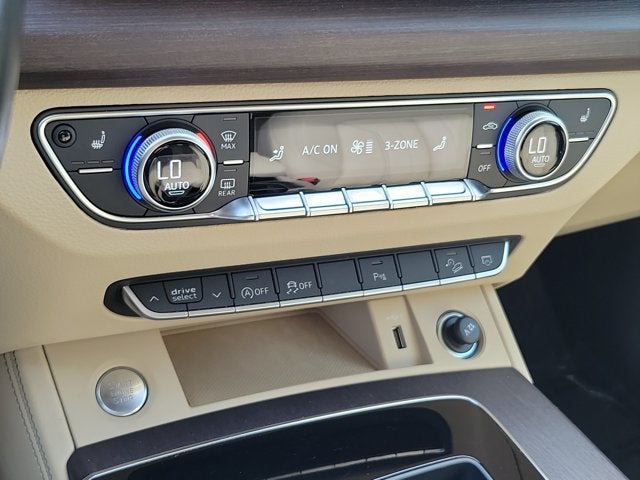 2022 Audi Q5 45 S line Premium Plus