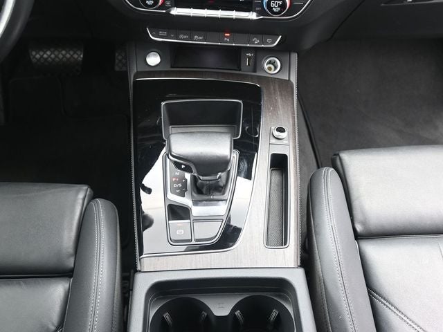 2024 Audi Q5 45 S line Premium quattro