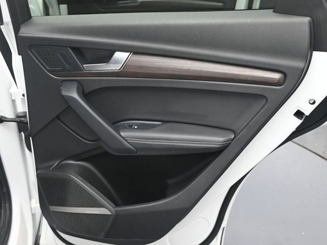 2024 Audi Q5 45 S line Premium quattro