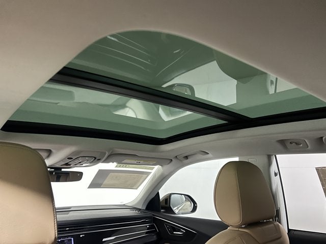 2025 Audi Q8 Premium Plus 55 TFSI quattro