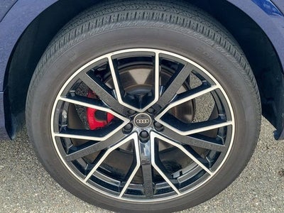 2023 Audi Q8 55 Premium Plus