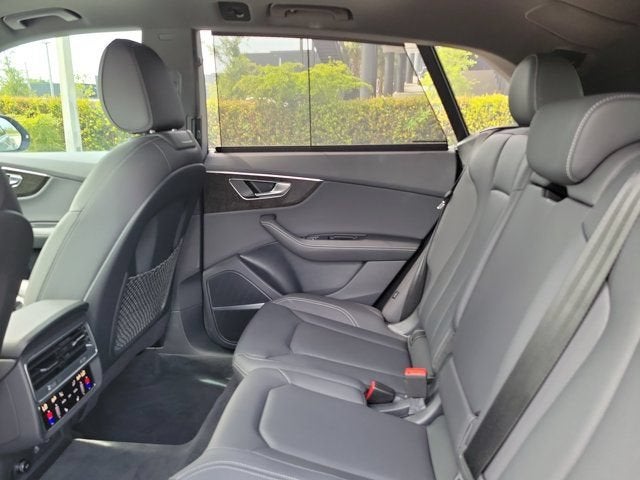 2025 Audi Q8 55 Premium Plus