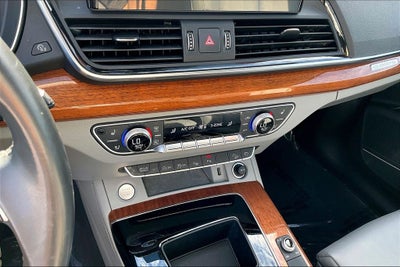 2023 Audi Q5 45 S line Prestige quattro