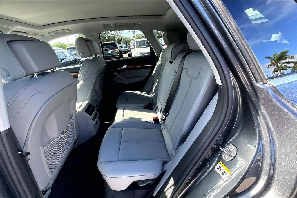 2023 Audi Q5 45 S line Prestige quattro