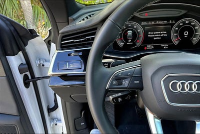2025 Audi Q8 55 Prestige quattro