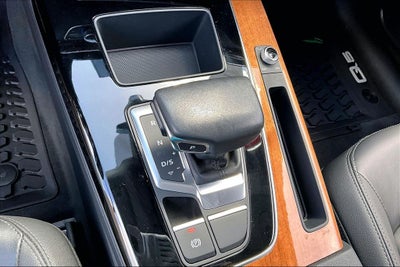 2023 Audi Q5 45 S line Premium quattro