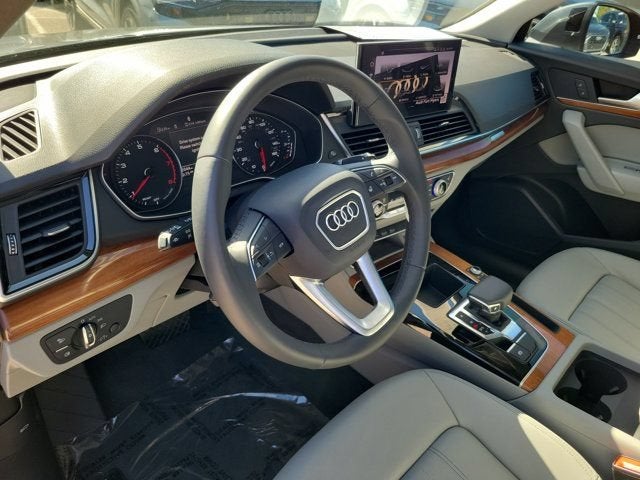 2023 Audi Q5 45 S line Premium