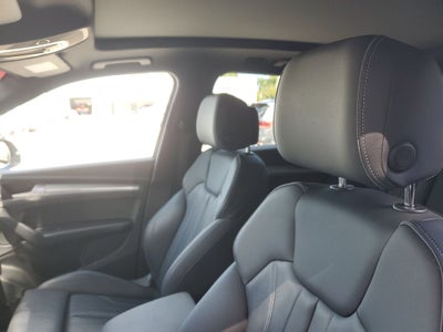 2025 Audi Q5 45 S line Premium quattro