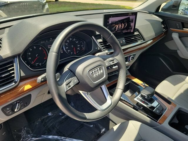 2023 Audi Q5 45 S line Premium