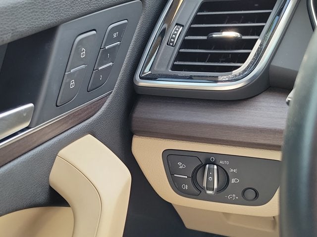 2022 Audi Q5 45 S line Premium