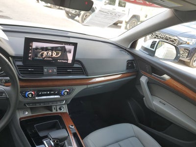 2023 Audi Q5 45 S line Premium quattro
