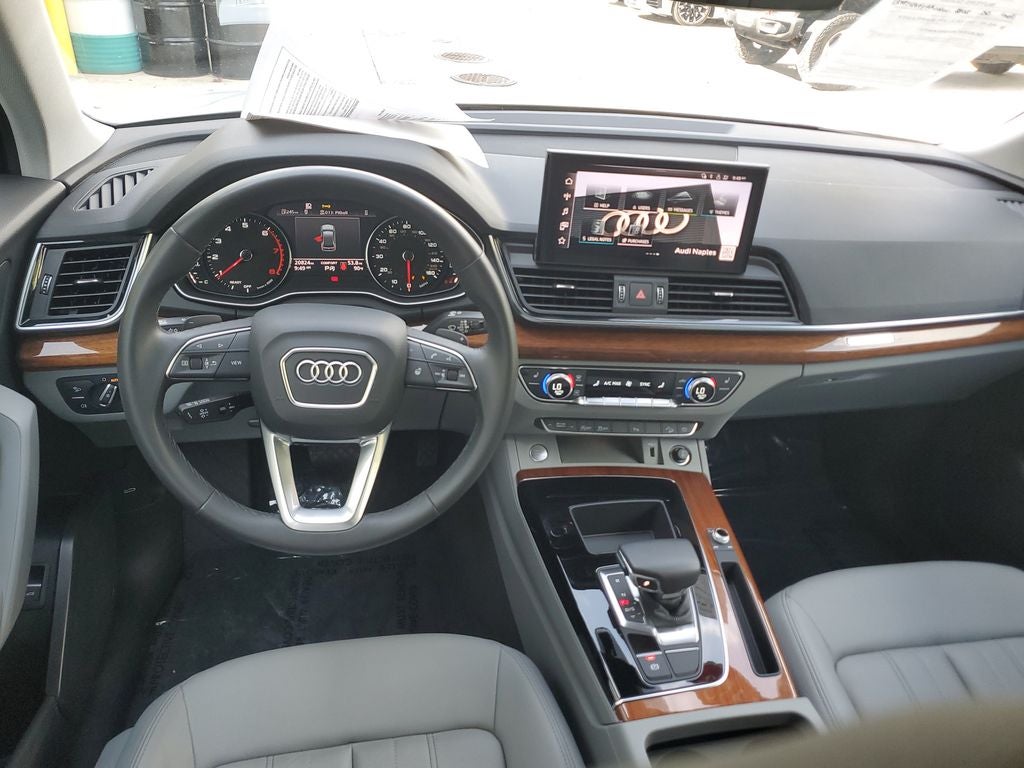 2023 Audi Q5 45 S line Premium quattro