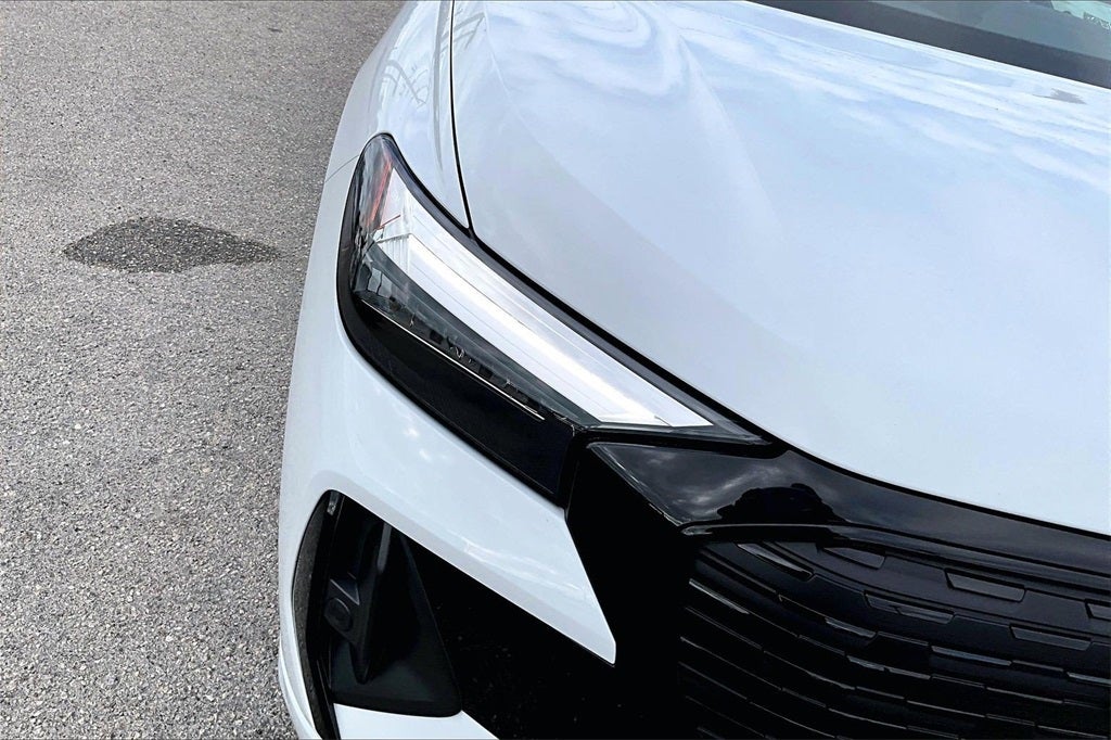 2024 Audi Q4 e-tron Premium quattro