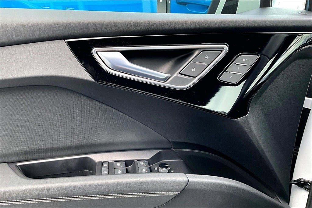 2024 Audi Q4 e-tron Premium quattro