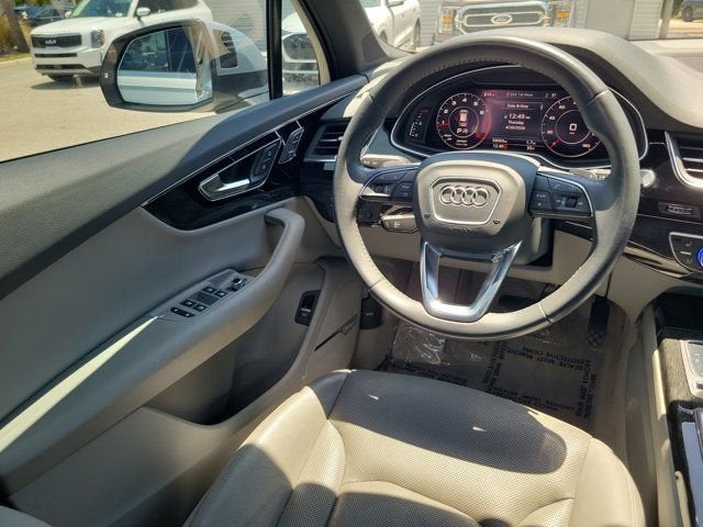 2019 Audi Q7 55 SE Premium Plus