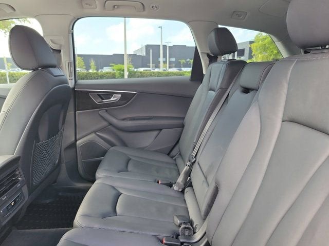 2024 Audi Q7 45 Premium Plus