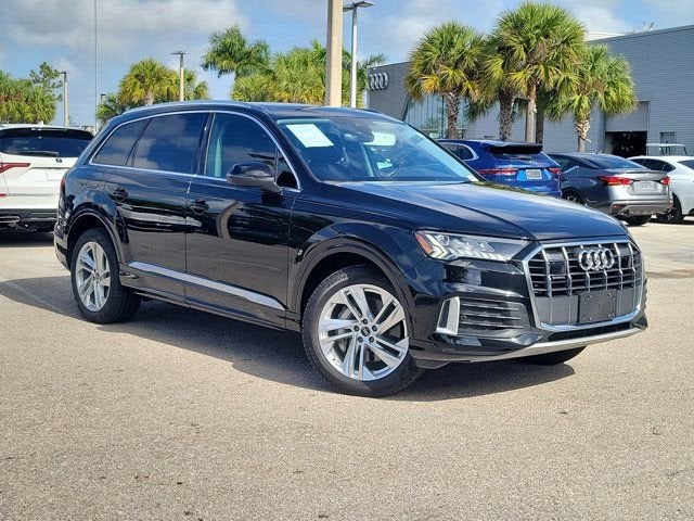 2024 Audi Q7 45 Premium Plus