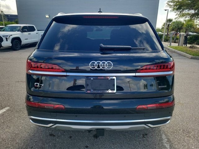2024 Audi Q7 45 Premium Plus