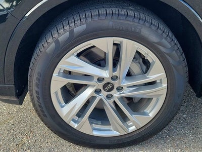 2024 Audi Q7 45 Premium Plus