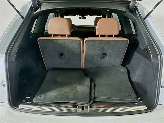 2023 Audi Q7 Premium Plus
