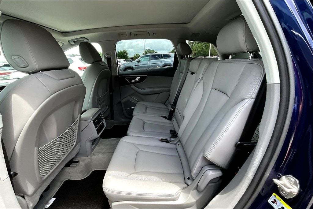 2023 Audi Q7 45 Premium Plus quattro