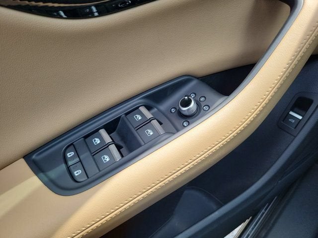 2023 Audi Q7 45 Premium Plus